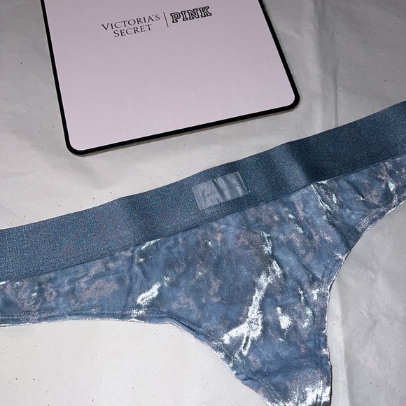 (M) UNISEX Victoria’s Secret VELVET THONG UNDERWEAR - Picture 9 of 16